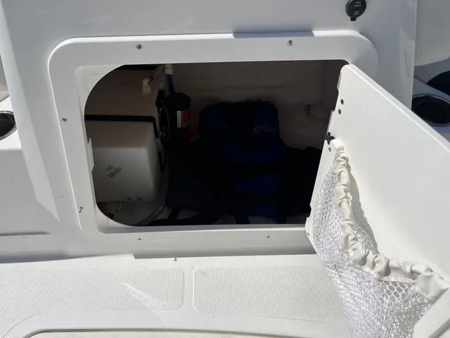 Slide: The Image of Tracker 2150 2021 - 17