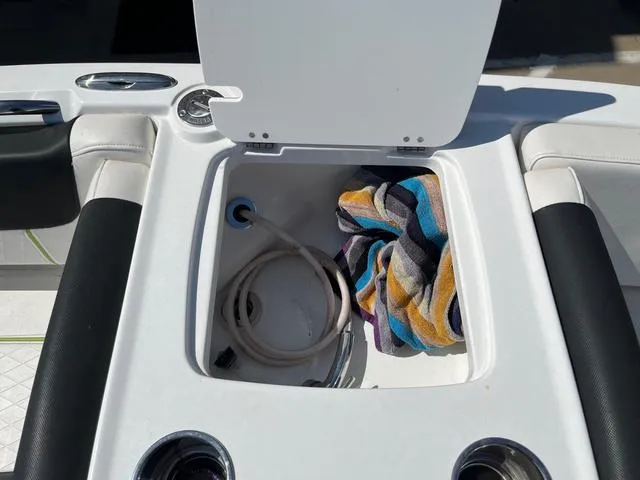 Slide: The Image of Tracker 2150 2021 - 19