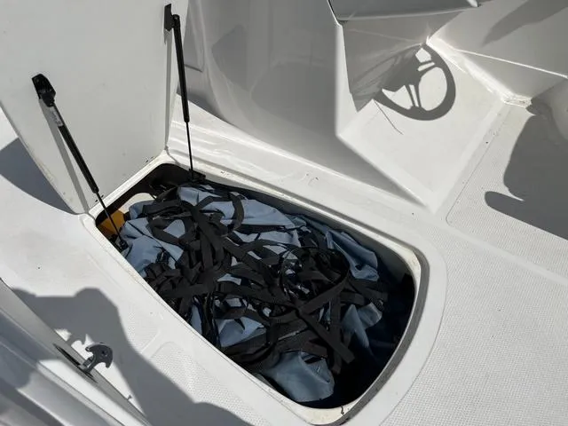 Slide: The Image of Tracker 2150 2021 - 24