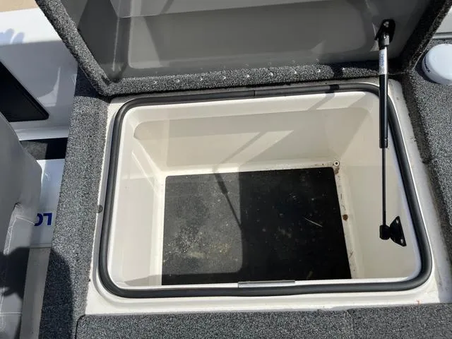 Slide: The Image of Caymas CX21 PRO DC 2022 - 17