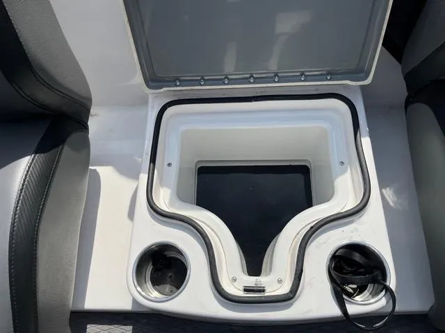 Slide: The Image of Caymas CX21 PRO DC 2022 - 20