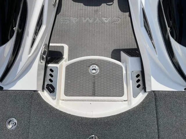 Slide: The Image of Caymas CX21 PRO DC 2022 - 21