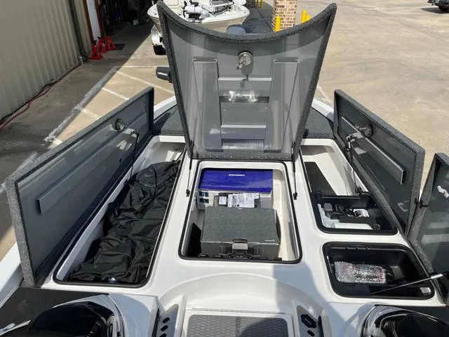 Slide: The Image of Caymas CX21 PRO DC 2022 - 29