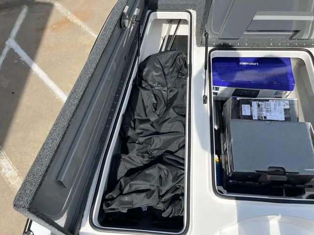 Slide: The Image of Caymas CX21 PRO DC 2022 - 30