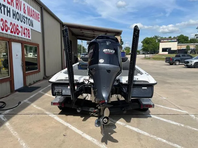 Slide: The Image of Caymas CX21 PRO DC 2022 - 7