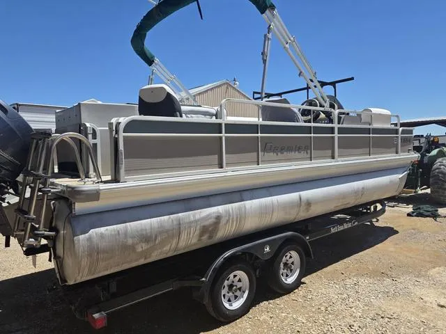 Slide: The Image of Premier Castaway 221 2008 - 5