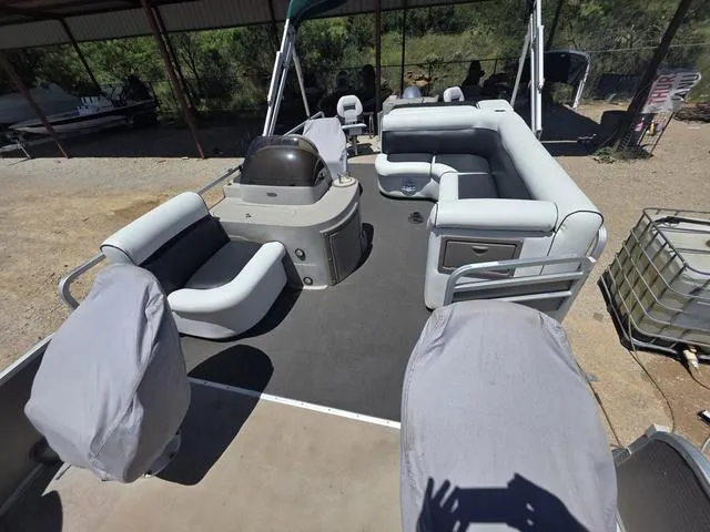 Slide: The Image of Premier Castaway 221 2008 - 6