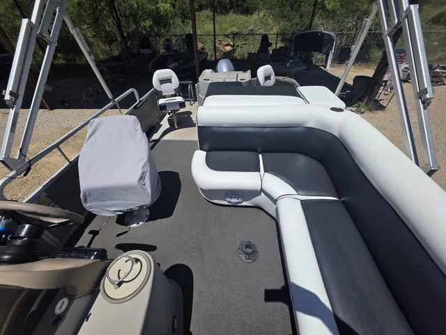 Slide: The Image of Premier Castaway 221 2008 - 7