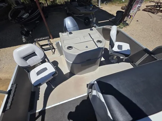 Slide: The Image of Premier Castaway 221 2008 - 8