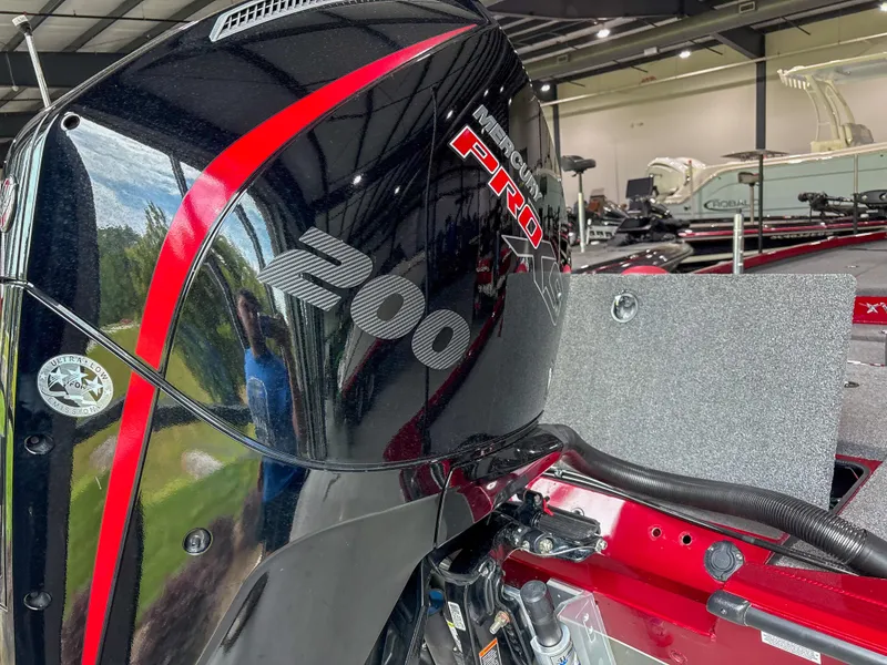 Slide: The Image of 2022 Vexus AVX 2080 boat with Mercury 200 Pro XS engine in showroom. - 10