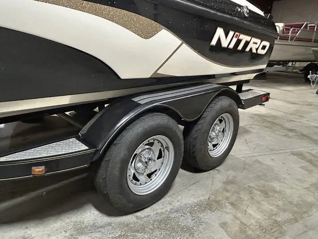 Slide: The Image of Nitro 290 Sport 2012 - 15