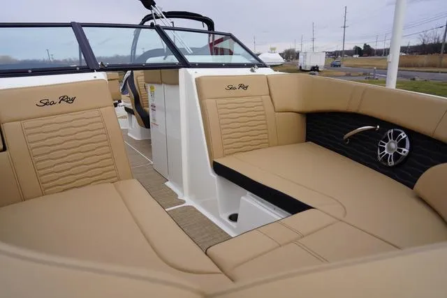 Slide: The Image of Sea Ray SPX 230 2024 - 54