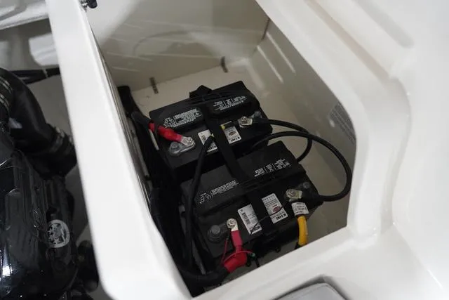 Slide: The Image of Bayliner D20I 2025 - 29