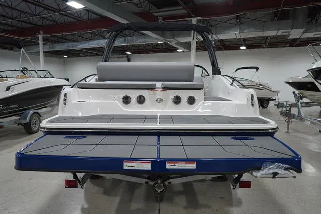 Slide: The Image of Bayliner D20I 2025 - 5