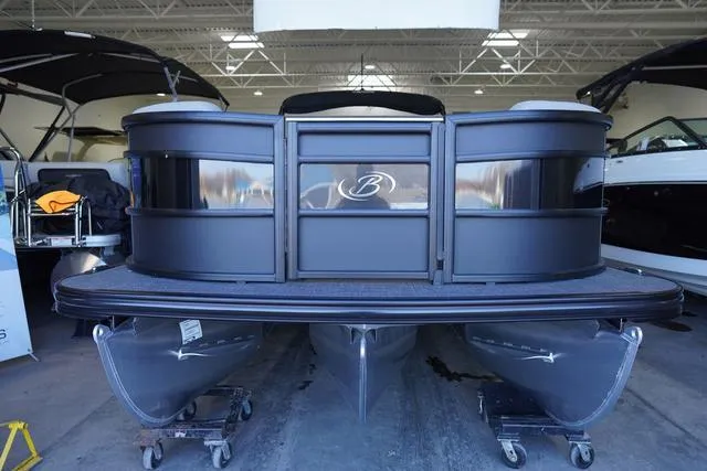 Slide: The Image of Barletta Lusso L25UC 2024 - 10