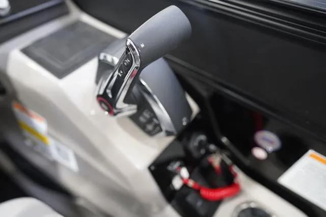 Slide: The Image of Barletta Lusso L25UC 2024 - 18