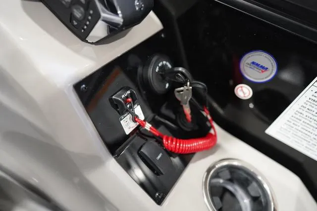 Slide: The Image of Barletta Lusso L25UC 2024 - 19