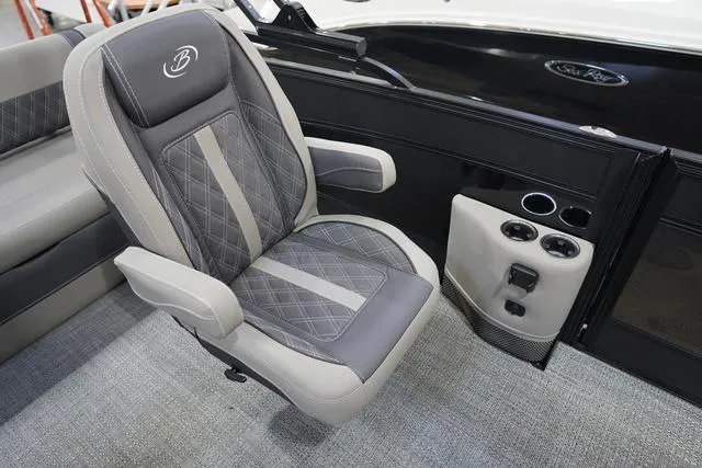 Slide: The Image of Barletta Lusso L25UC 2024 - 21