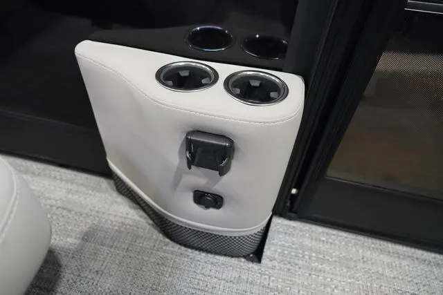 Slide: The Image of Barletta Lusso L25UC 2024 - 22