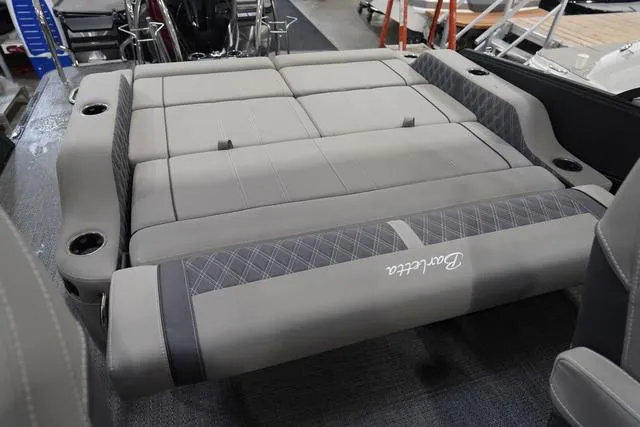 Slide: The Image of Barletta Lusso L25UC 2024 - 25