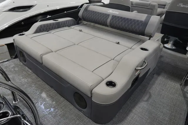 Slide: The Image of Barletta Lusso L25UC 2024 - 27