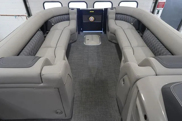 Slide: The Image of Barletta Lusso L25UC 2024 - 29