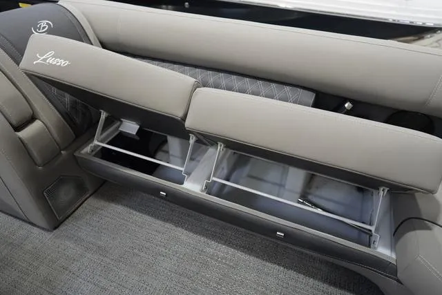 Slide: The Image of Barletta Lusso L25UC 2024 - 46