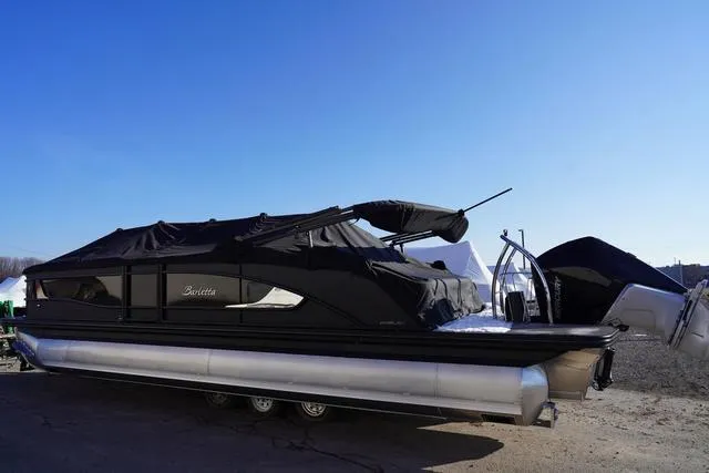 Slide: The Image of Barletta Lusso L25UC 2024 - 5