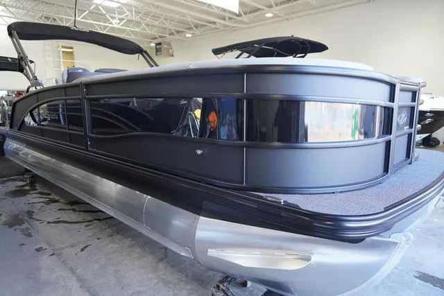 Slide: The Image of Barletta Lusso L25UC 2024 - 7