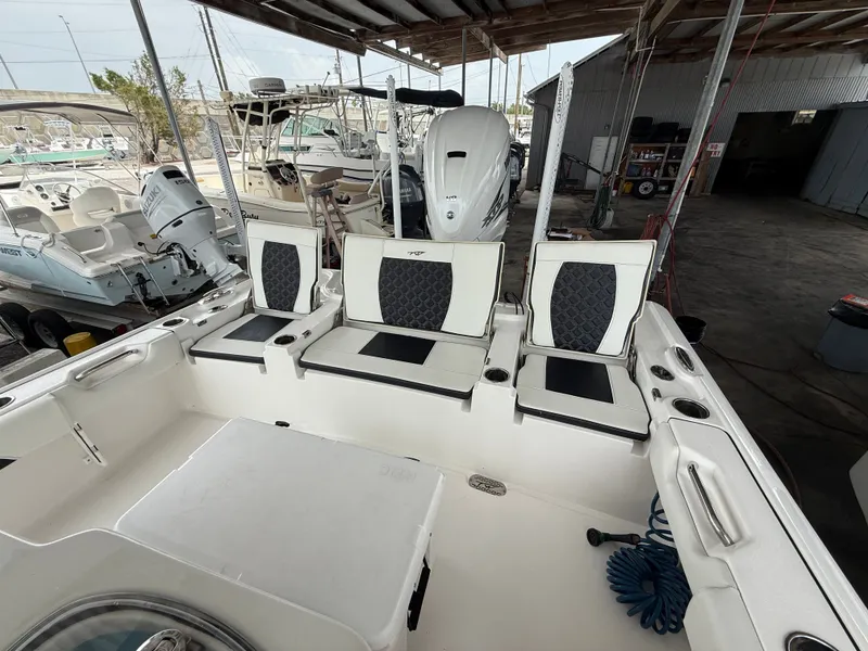 Slide: The Image of Tidewater 2700 Carolina Bay 2023 - 16