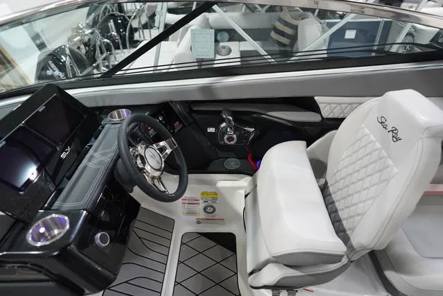 Slide: The Image of Sea Ray SLX 260 Surf 2024 - 23