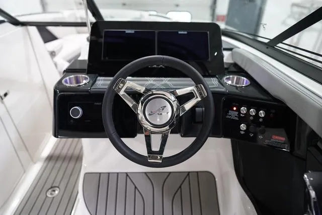 Slide: The Image of Sea Ray SLX 260 Surf 2024 - 31