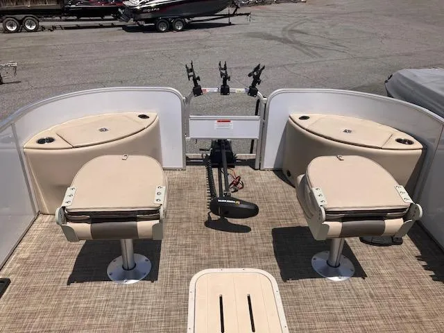 Slide: The Image of 2020 G3 SunCatcher V322FC pontoon boat with fishing seats and rod holders. - 6