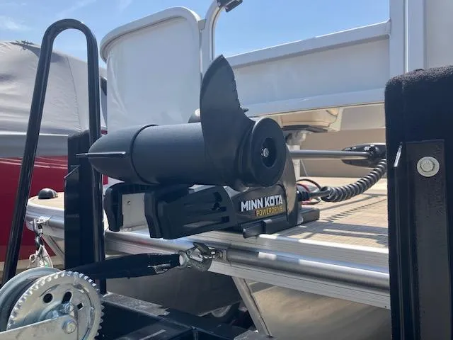 Slide: The Image of Minn Kota PowerDrive motor on 2020 G3 SunCatcher V322FC pontoon boat. - 9