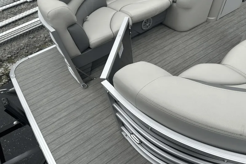 Slide: The Image of Sylvan MIRAGE 822LZ 2019 - 3