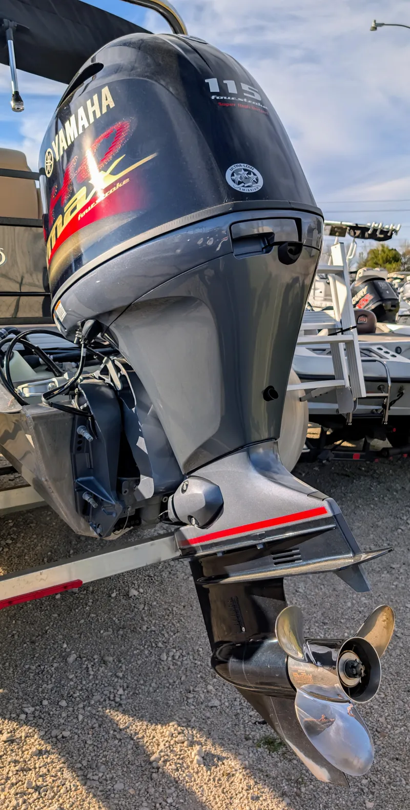 Slide: The Image of 2023 Veranda VR20RC with Yamaha outboard motor, 115 horsepower, displayed outdoors. - 3