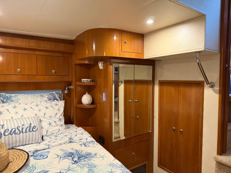 Slide: The Image of Carver 43 Motor Yacht 2006 - 69