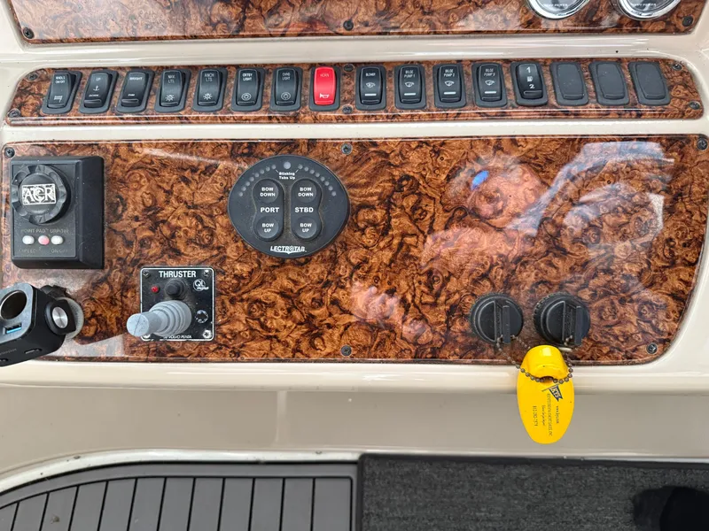 Slide: The Image of Carver Yachts 43 Motor Yacht 2006 - 105