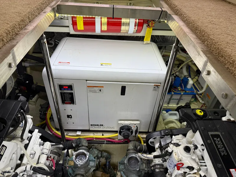 Slide: The Image of Carver Yachts 43 Motor Yacht 2006 - 58