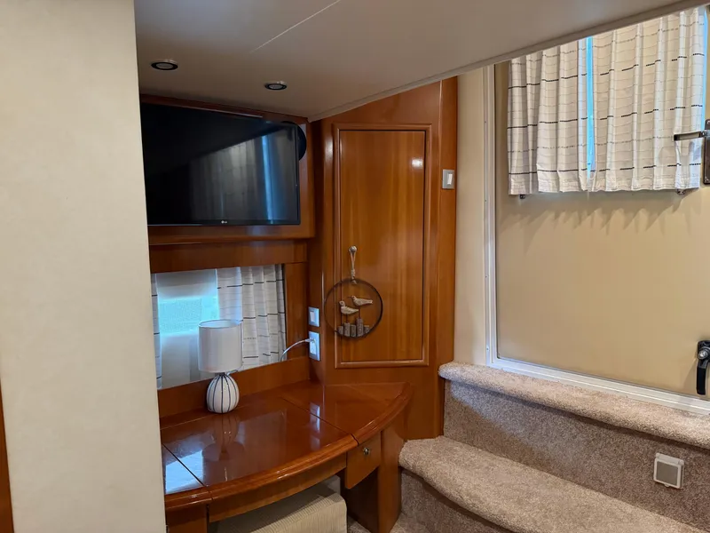 Slide: The Image of Carver Yachts 43 Motor Yacht 2006 - 72