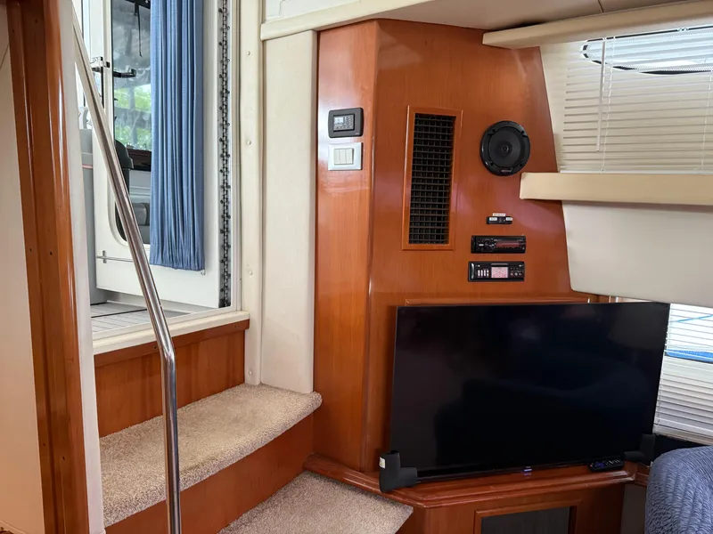 Slide: The Image of Carver Yachts 43 Motor Yacht 2006 - 75