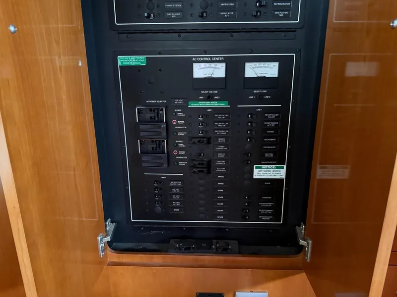 Slide: The Image of Carver Yachts 43 Motor Yacht 2006 - 78