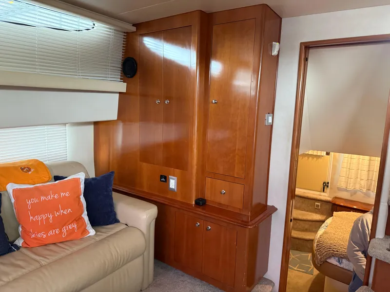 Slide: The Image of Carver Yachts 43 Motor Yacht 2006 - 80