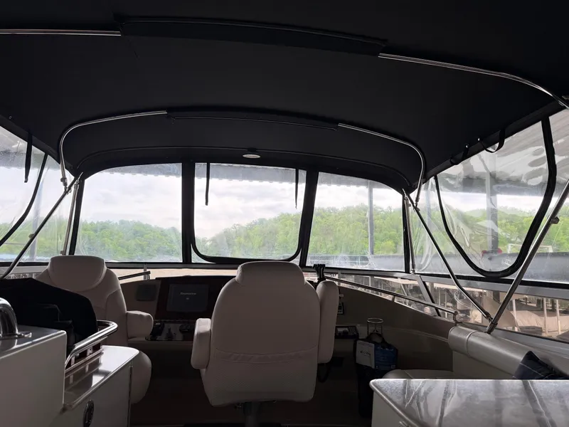 Slide: The Image of Carver Yachts 43 Motor Yacht 2006 - 99