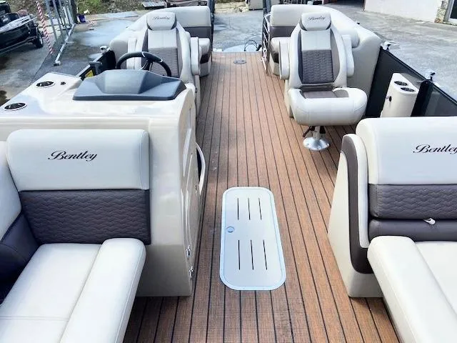 Slide: The Image of 2025 Bentley Pontoons 223 Elite Admiral with luxurious seating and sleek design. - 3