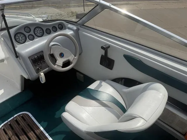 Slide: The Image of Regal 176 SE 1994 - 7