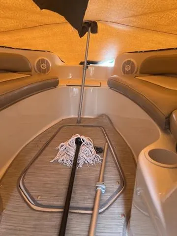 Slide: The Image of Sea Ray 240 Sundeck 2003 - 9