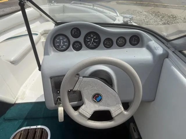 Slide: The Image of Regal 176 SE 1994 - 8