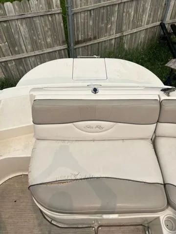 Slide: The Image of Sea Ray 240 Sundeck 2003 - 4