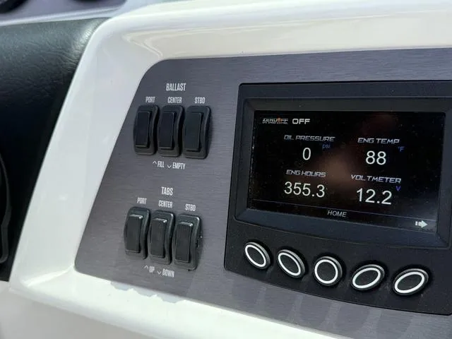 Slide: The Image of MasterCraft NXT24 2021 - 14